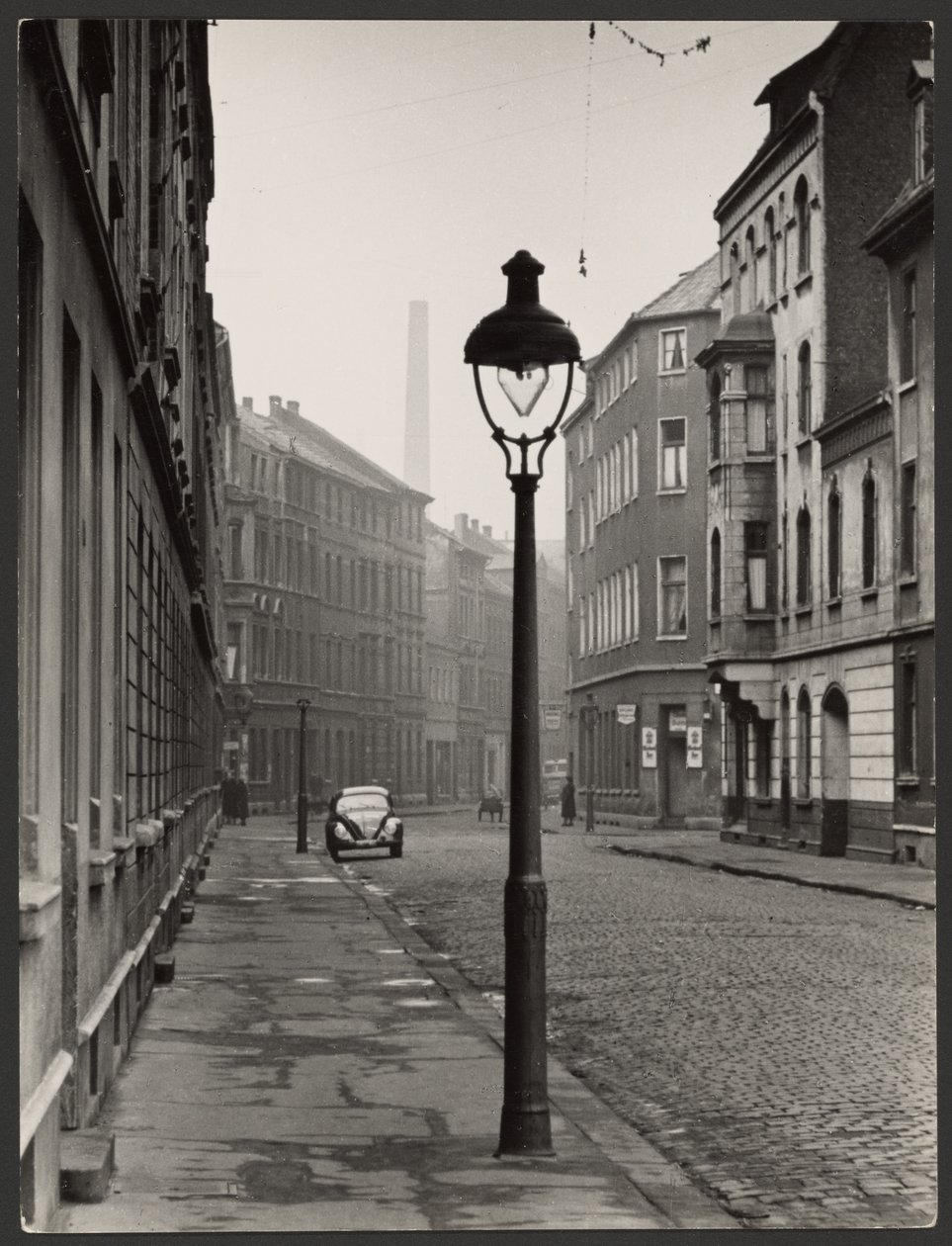 [Leere Straße] von Paul Wolff