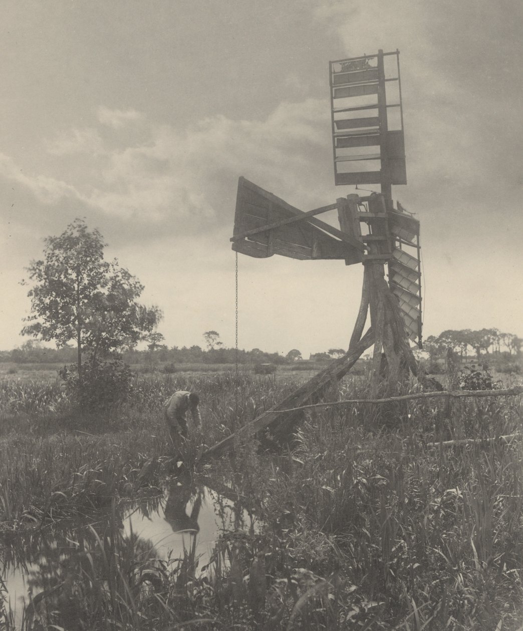 Eine zerstörte Wassermühle von Peter Henry Emerson