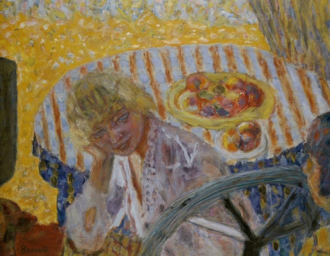 Junge Frau mit gestreiftem Tischtuch von Pierre Bonnard