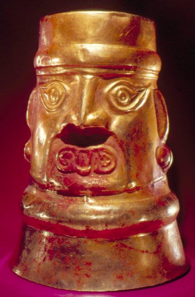 Effigie-Gefäß (Gold & Farbe) von Pre Columbian Pre Columbian