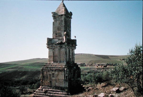Denkmal bekannt als das Mausoleum von Atban von Punic