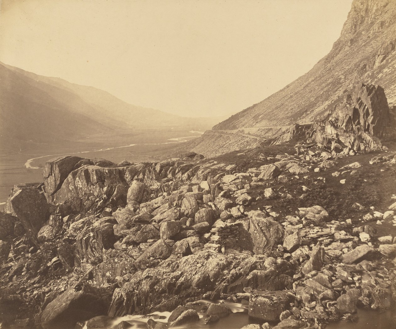 Felsen am Kopf von Glyn Francon von Roger Fenton