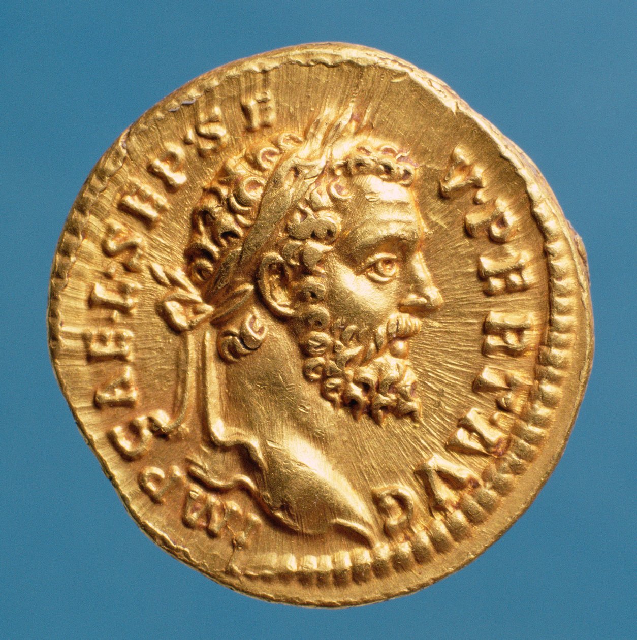 Aureus (Vorderseite) von Septimius Severus (193-211) mit Lorbeerkranz. Inschrift: IMP CAE L SEP SEV PERT AVG von Roman