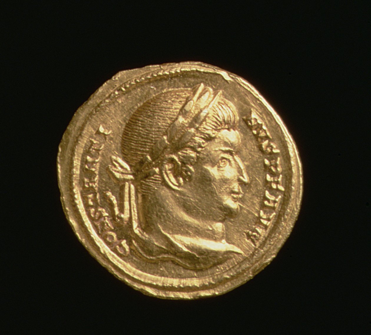 Aureus von Konstantin dem Großen (AD 306-37) Kaiser von Rom, Trier Münze, AD 306-37 (Vorderseite) von Roman
