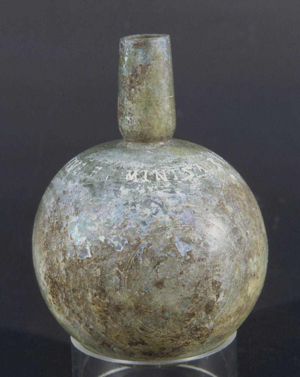 Flasche mit lateinischer Inschrift von Roman