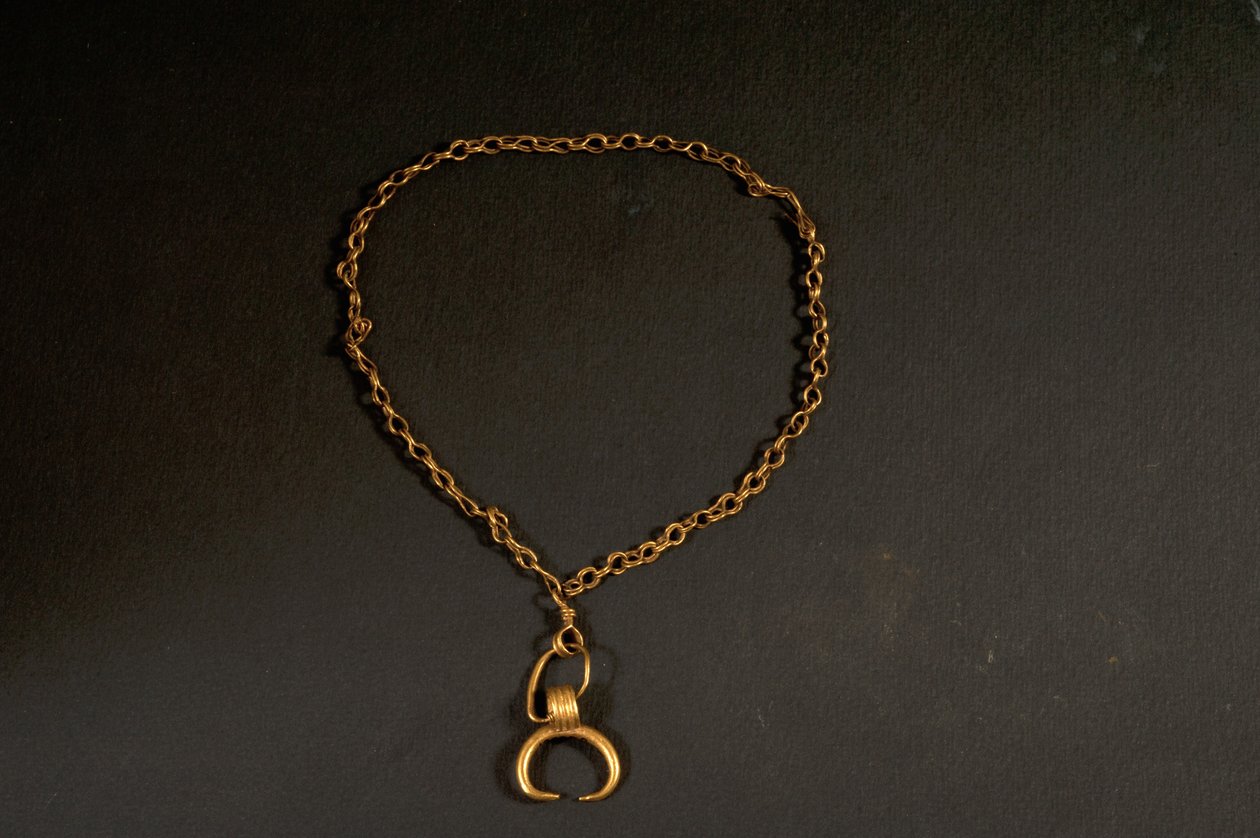 Halskette mit Anhänger (Gold) von Roman