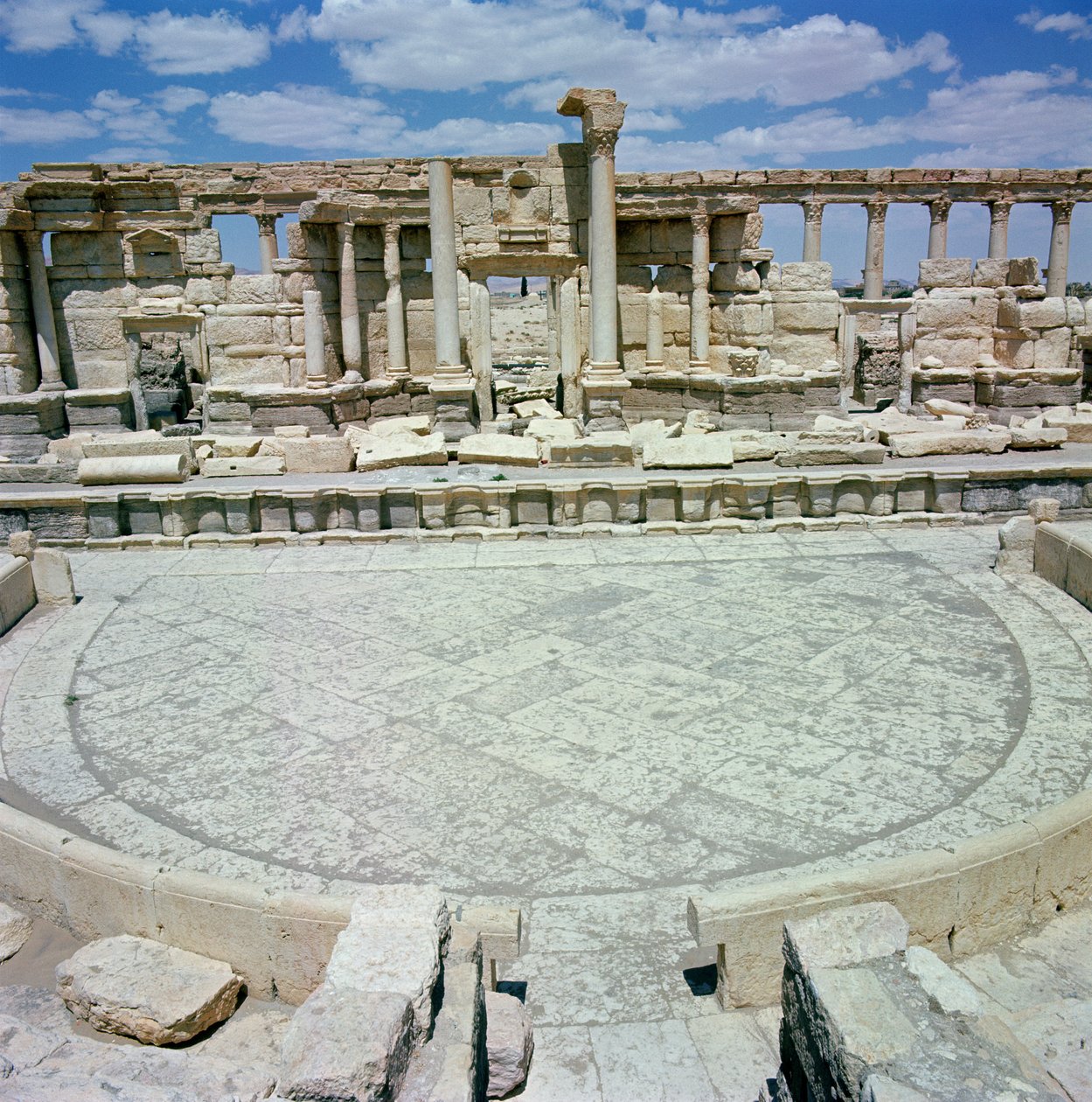 Überreste des Theaters von Roman