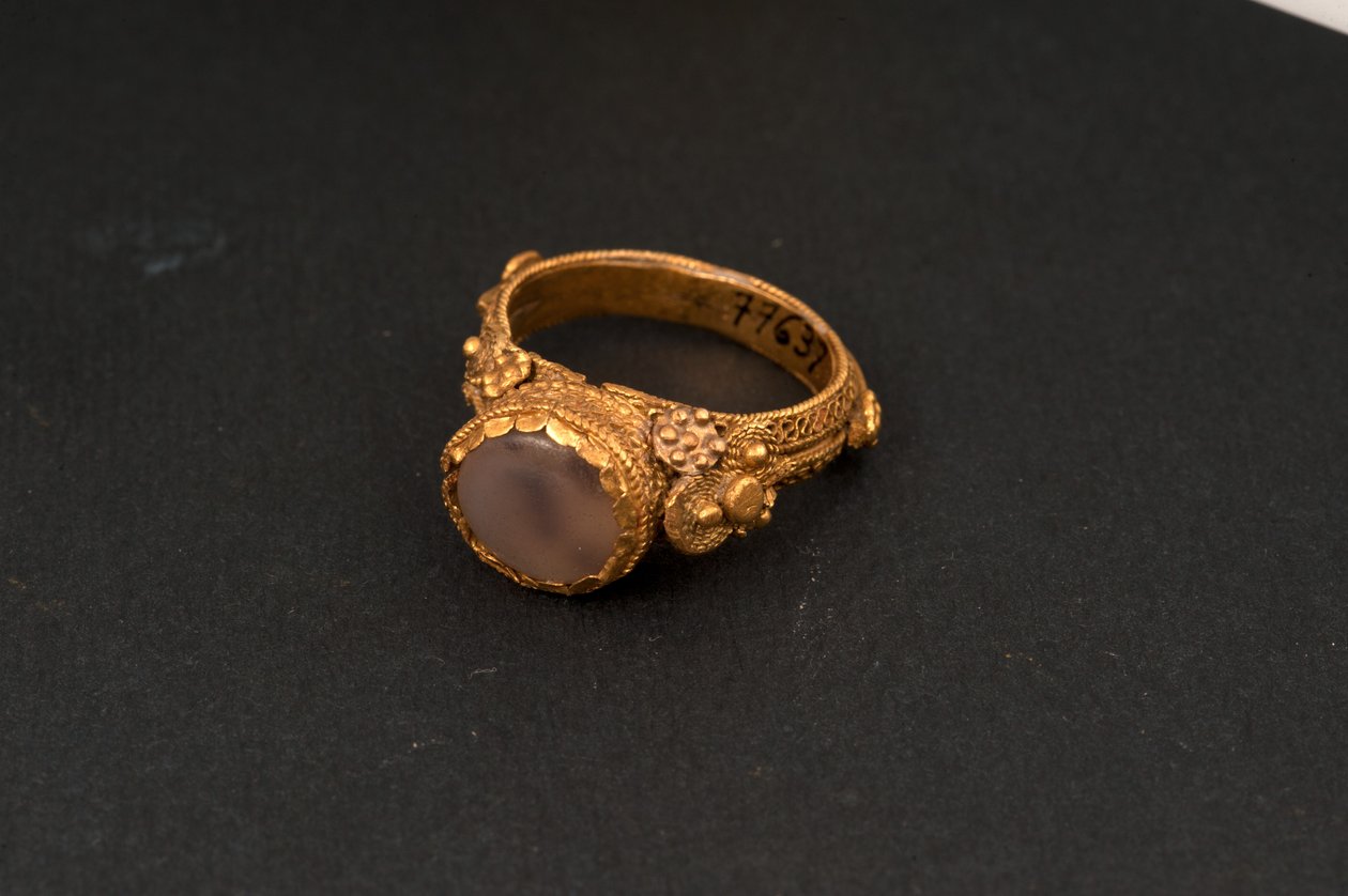 Ring (Gold und Jaspis) von Roman