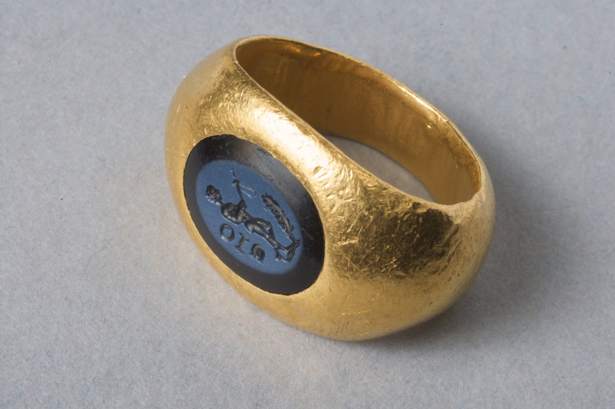 Ring mit Nicolo-Intaglio, graviert mit Theseus von Roman