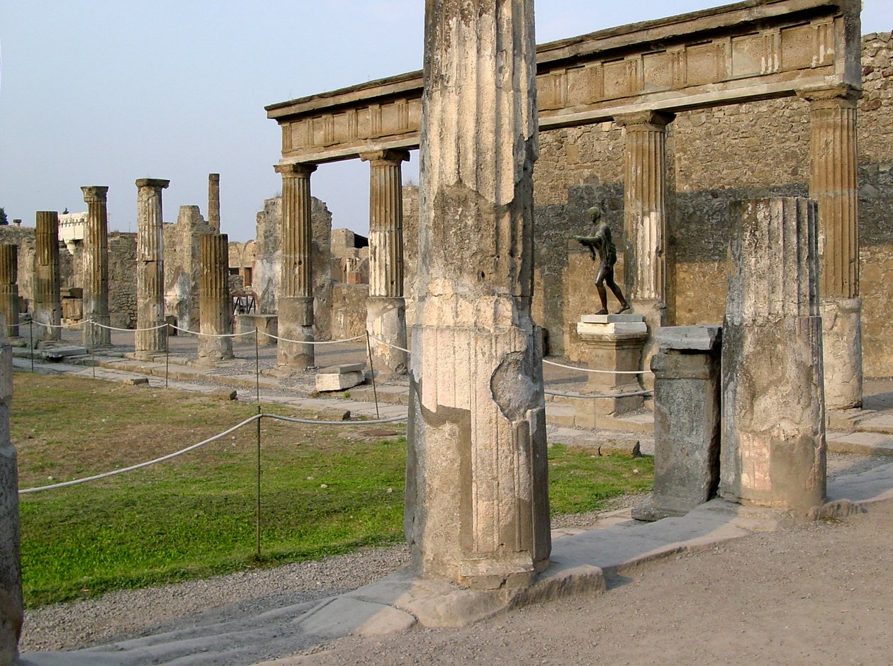 Der Tempel des Apollo von Roman