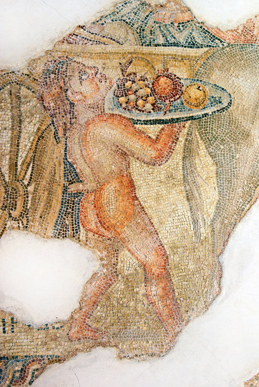 Der triumphale Zug des Dionysos, Detail des Fruchtträgers, Haus des Aion, Paphos, Zypern von Roman