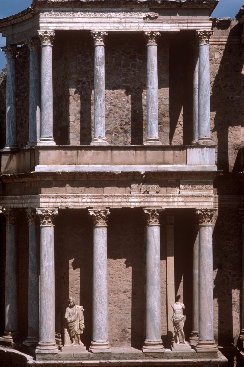 Ansicht des Theaters, begonnen 24 v. Chr. von Roman