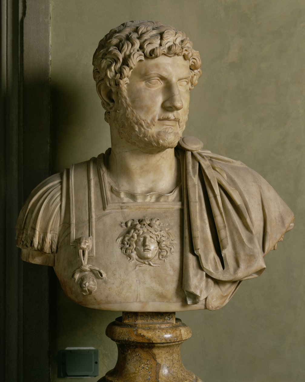 Büste des Kaisers Hadrian (76-138 n. Chr.) von Roman