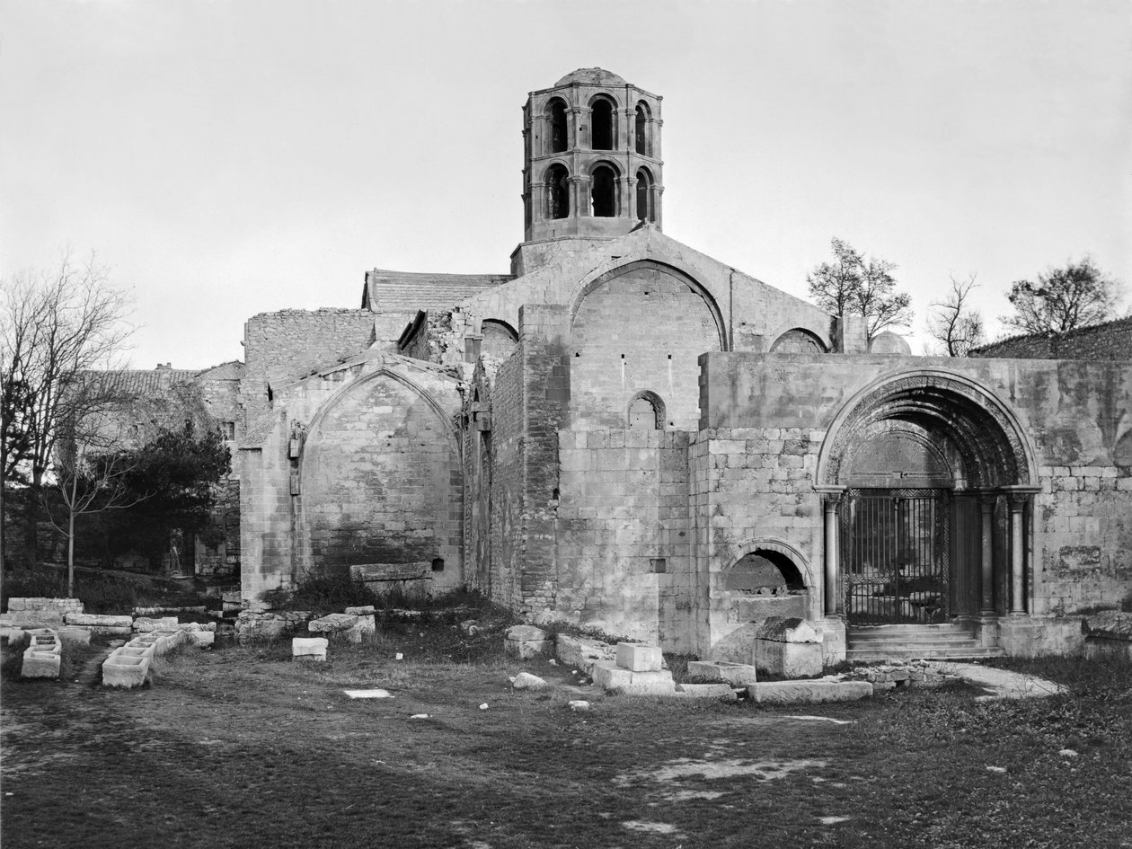 Kirche Saint-Honoratus in Les Alyscamps von Romanesque