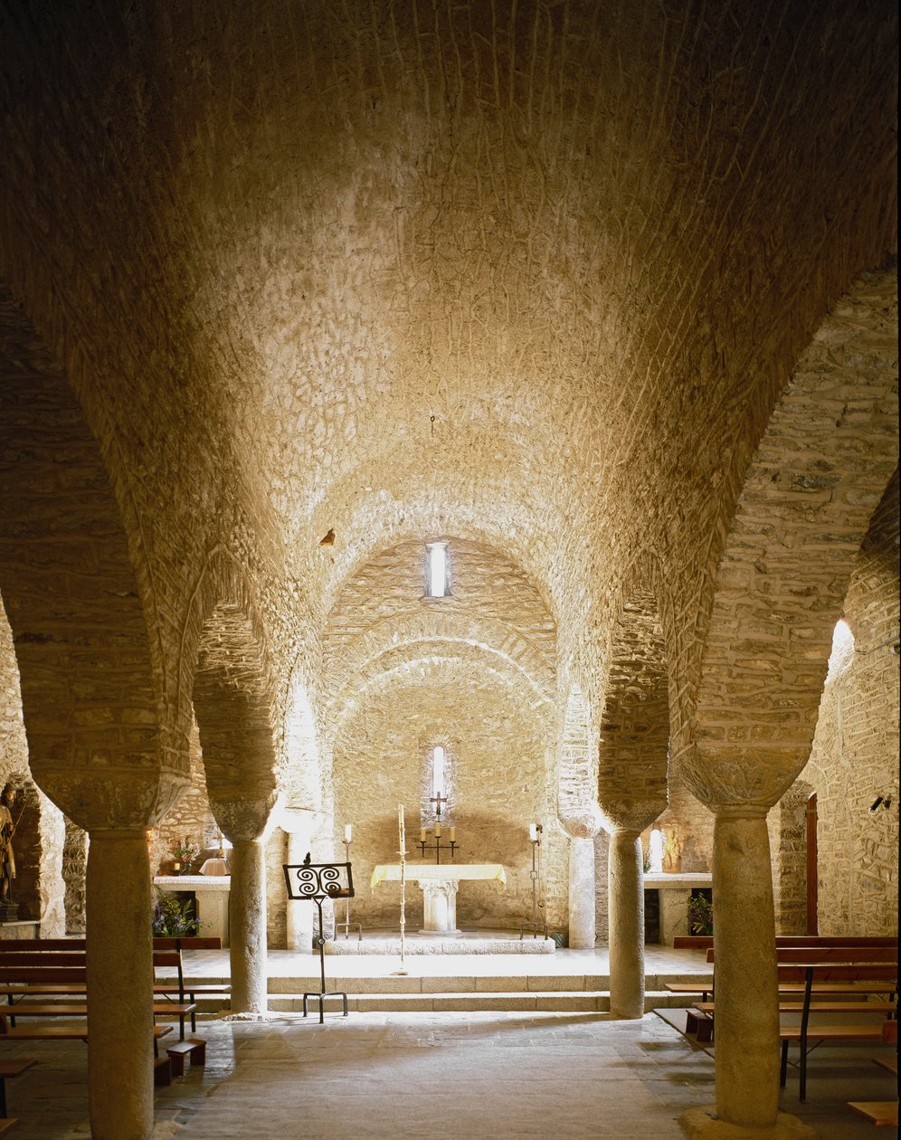 Innere Ansicht der Abtei von Romanesque