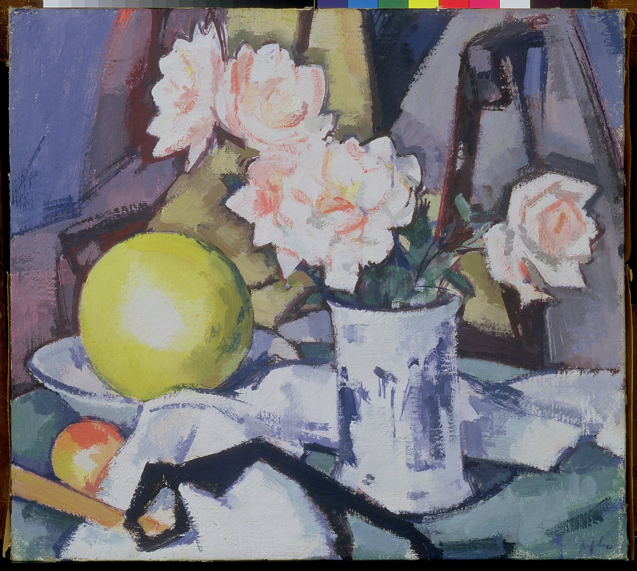 Blau-weiße Vase, Rosen, Melone und Orange von Samuel John Peploe