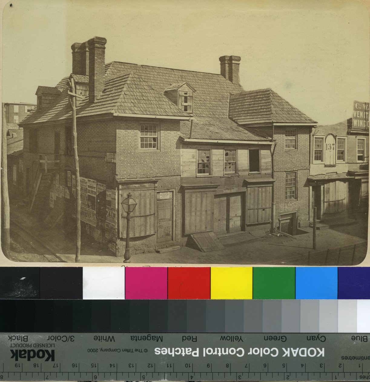 Schieferdachhaus, ca. 1868 von Samuel Castner