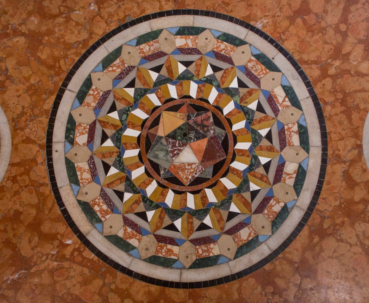 Markusdom, Kirche, Pflaster (Mosaik) von School Italian