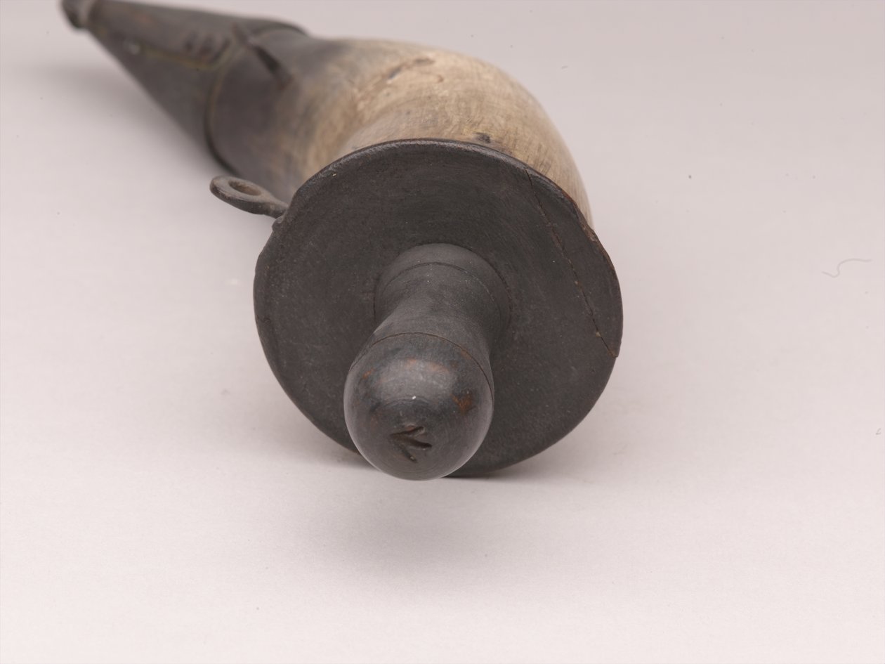 Pulverhorn von Scottish School