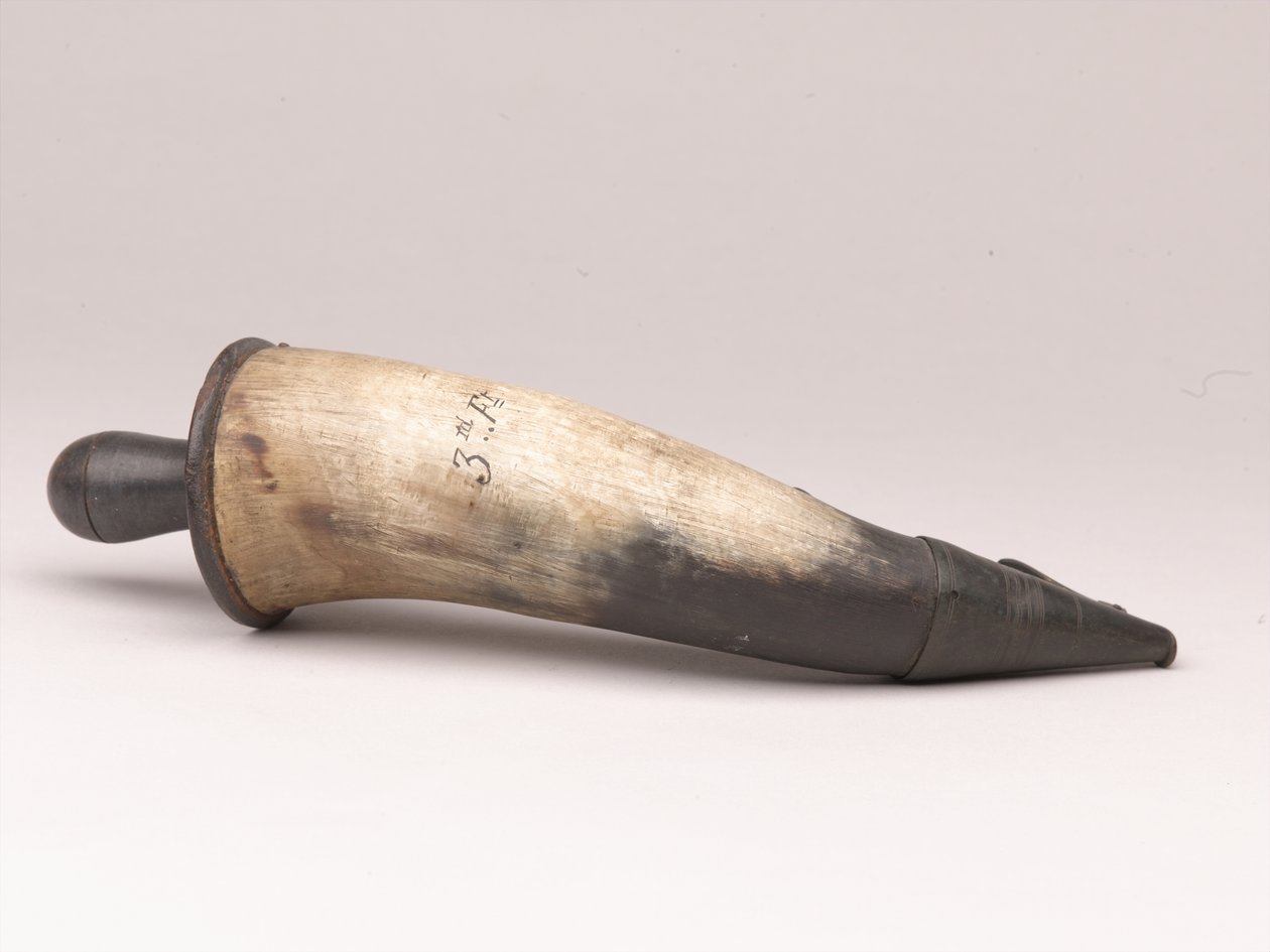 Pulverhorn, um 1775 von Scottish School