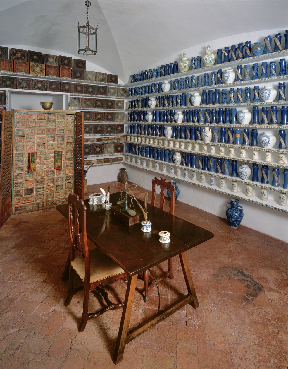Ansicht der Apotheke von Spanish School