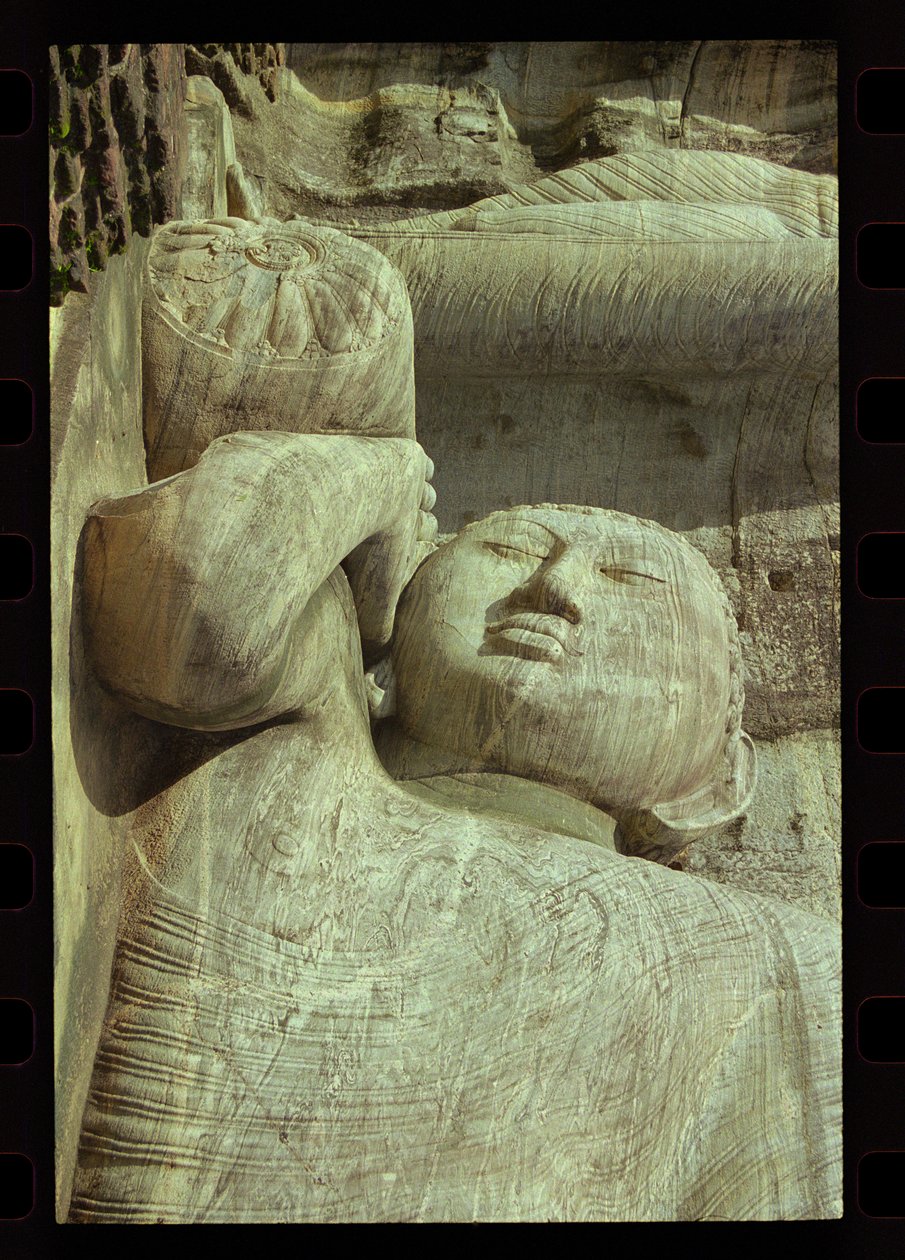 Liegender Buddha, Gal Vihara (Detail) von Sri Lankan