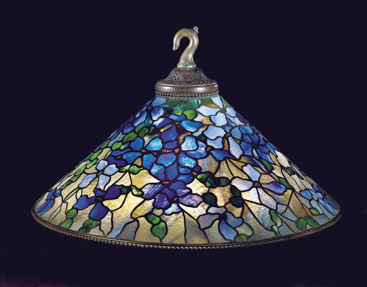 Clematis-Kronleuchter, ca. 1910 (Blei-Glas & Bronze) von Tiffany and Company