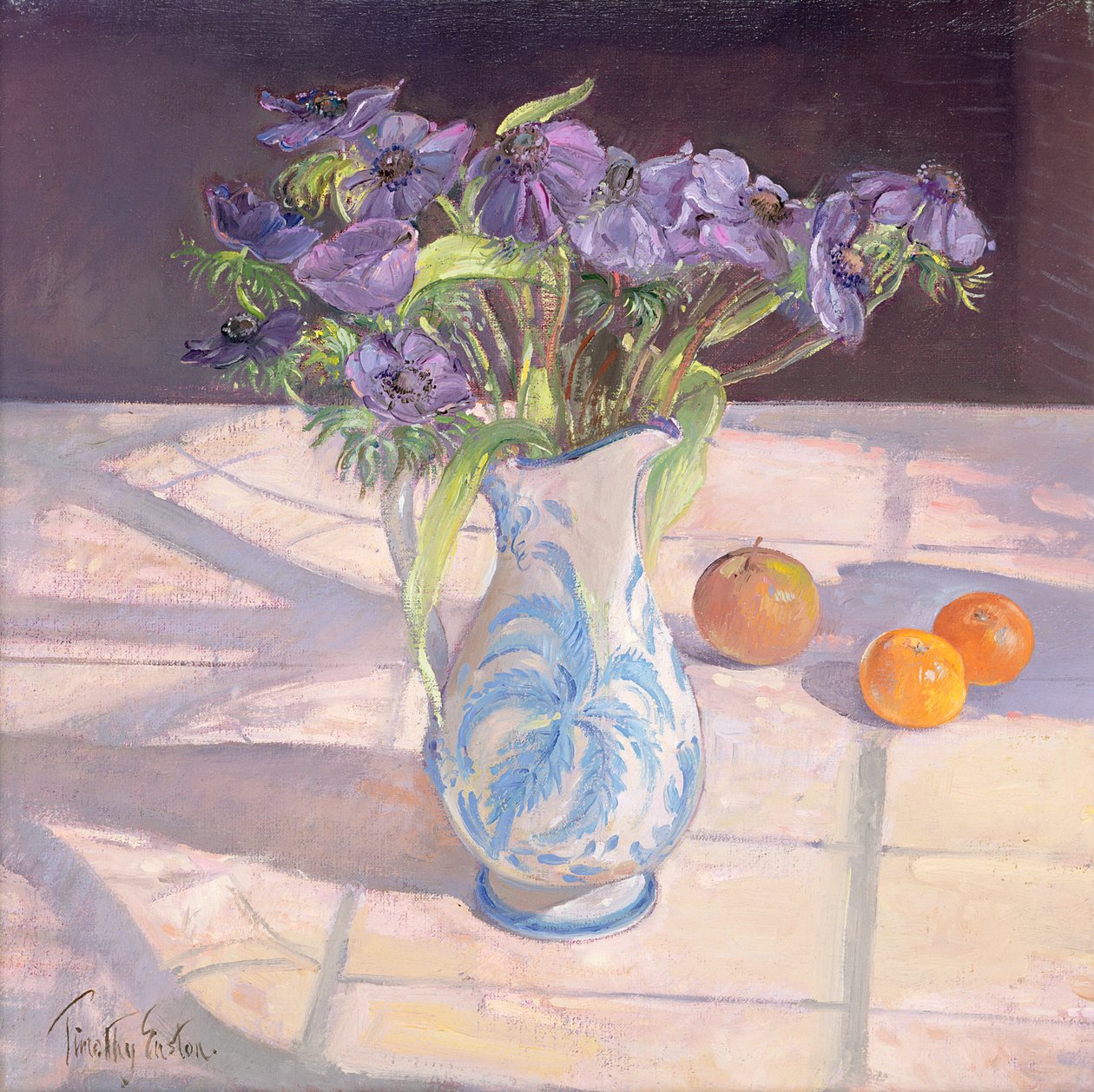 Französischer Krug mit Anemonen von Timothy Easton