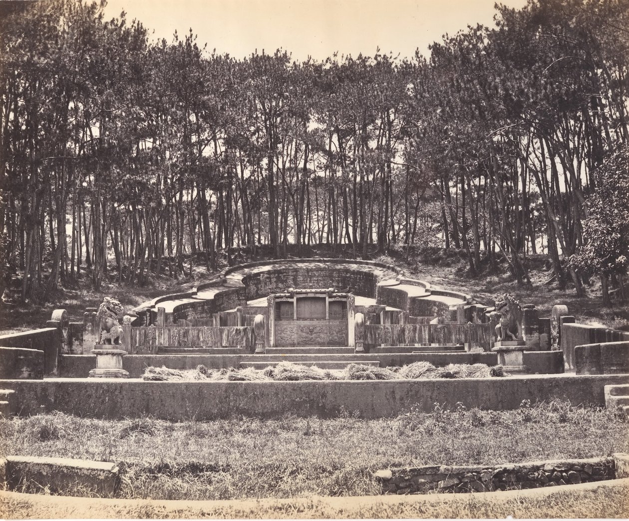 Mandarin-Grab in Foochow, ca. 1869 von Tung Hing.