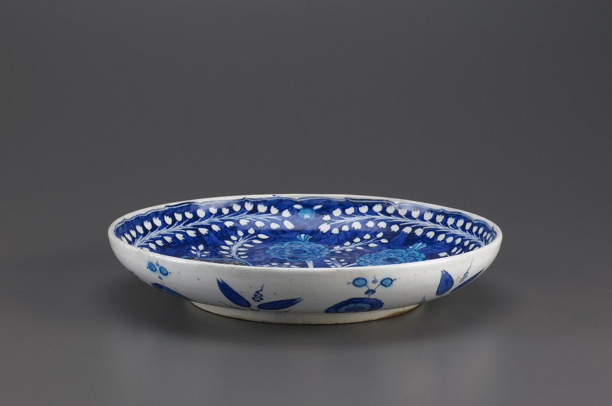 Schale, Iznik, Osmanische Dynastie, 1530er Jahre von Turkish School