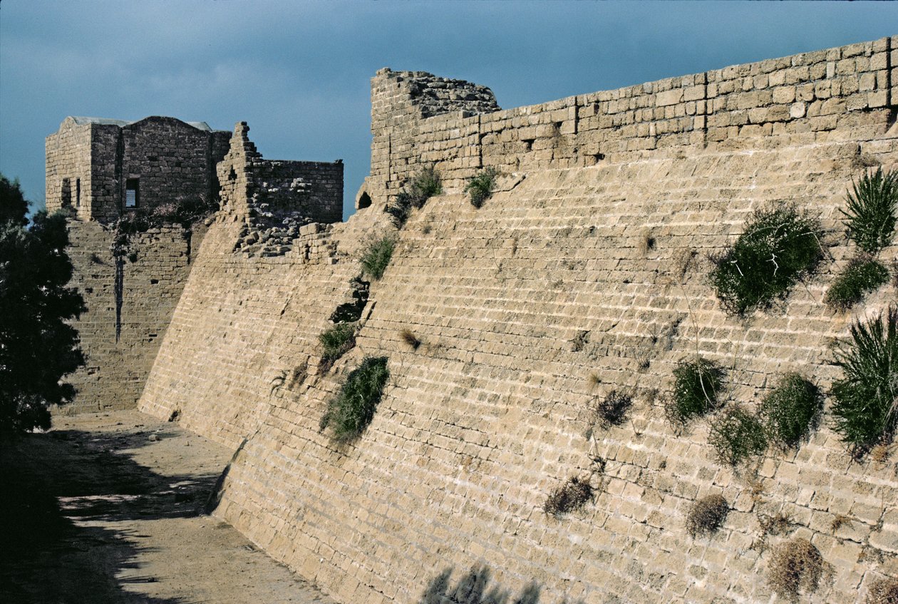Überreste der Festungsmauern, erbaut ca. 37-31 v. Chr. von Unbekannt Unbekannt