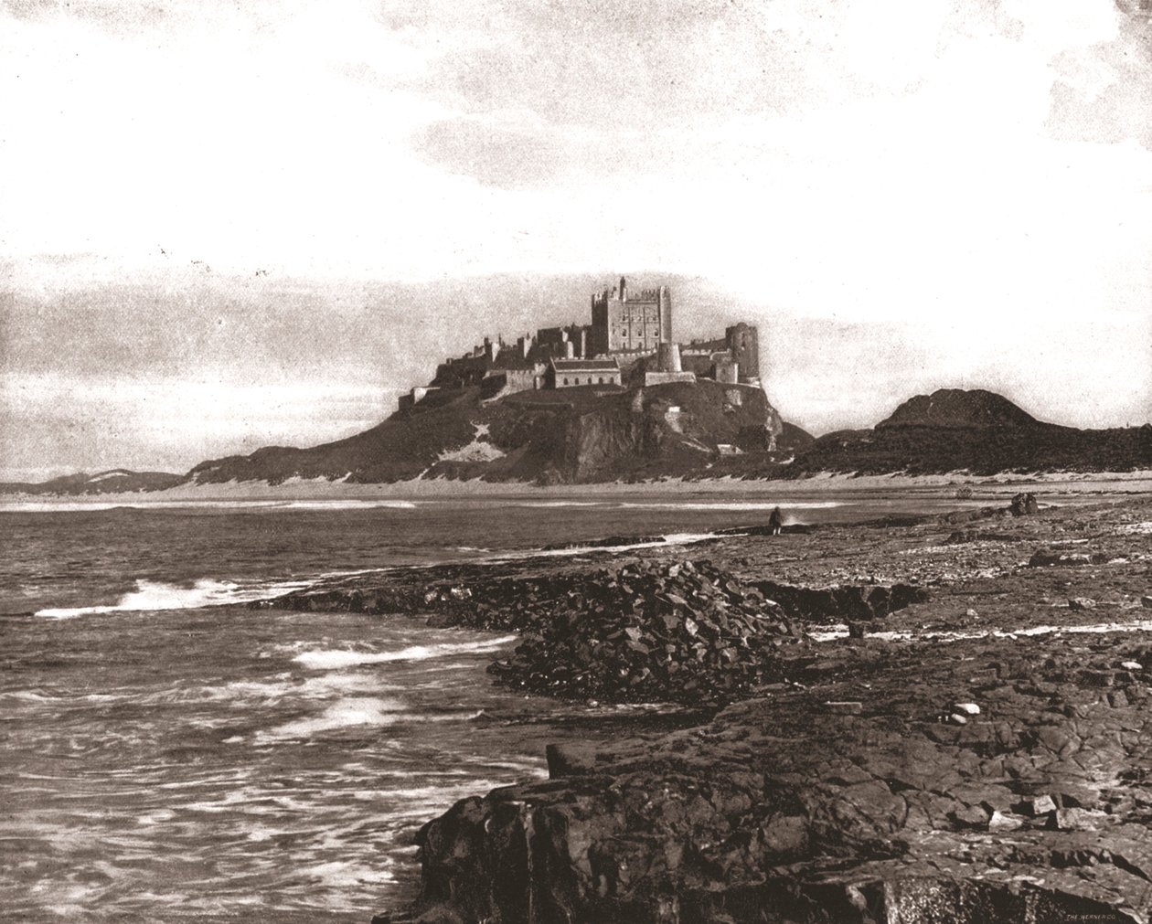 Bamburgh Castle, Northumberland, 1894 von Unbekannt
