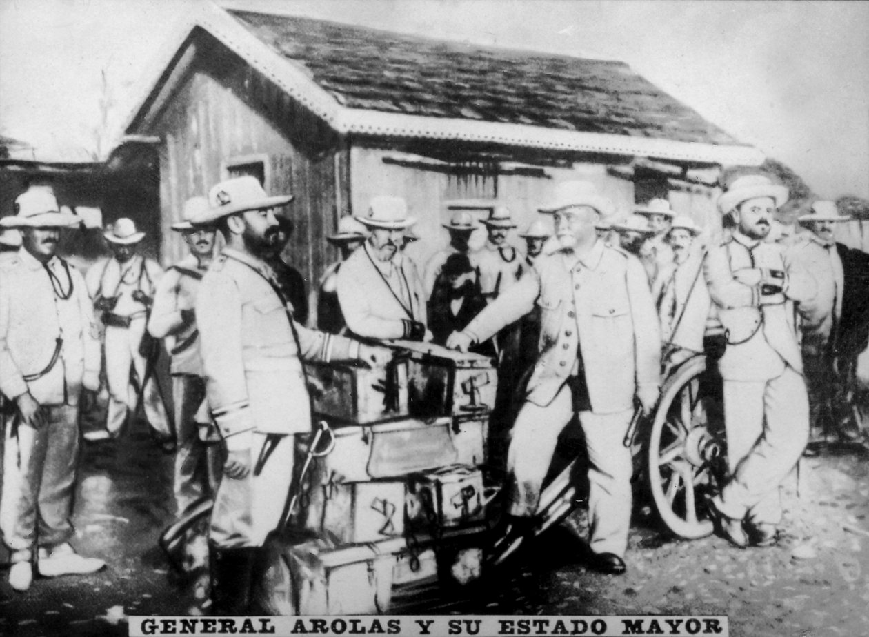 General Arolas und seine Militärchefs, 1896, 1920er Jahre von Unbekannt