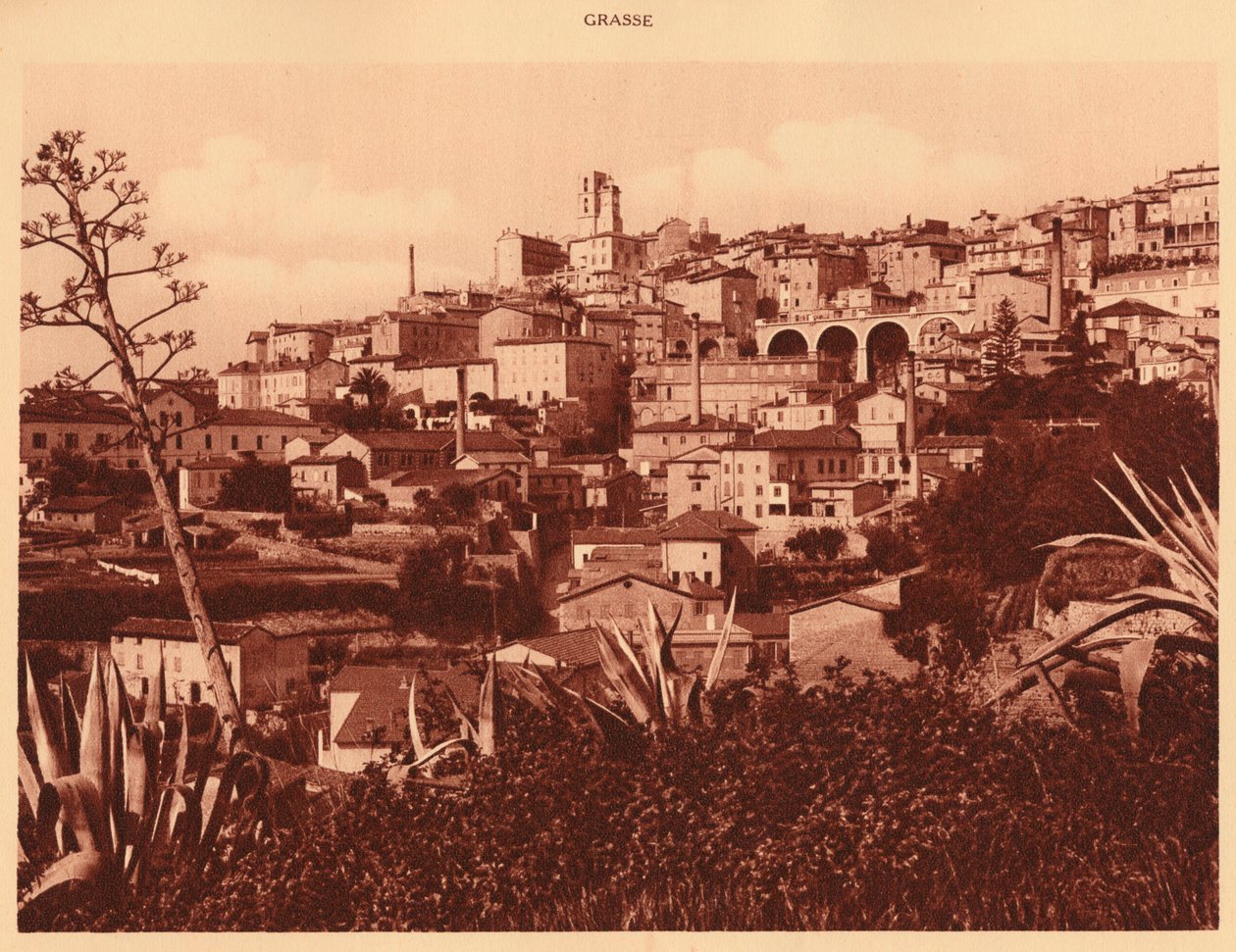 Gesamtansicht von Grasse, 1930 von Unbekannt