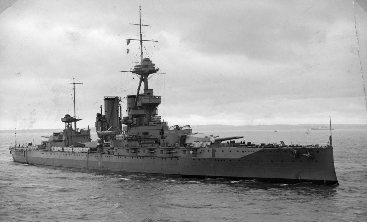 HMS Iron Duke, britisches Schlachtschiff, ca. 1936-1937 von Unbekannt