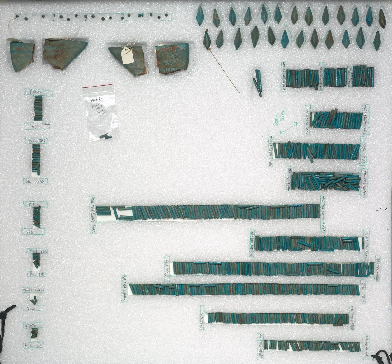Schmuck von Senbi, 1980-1801 v. Chr. von Unbekannt