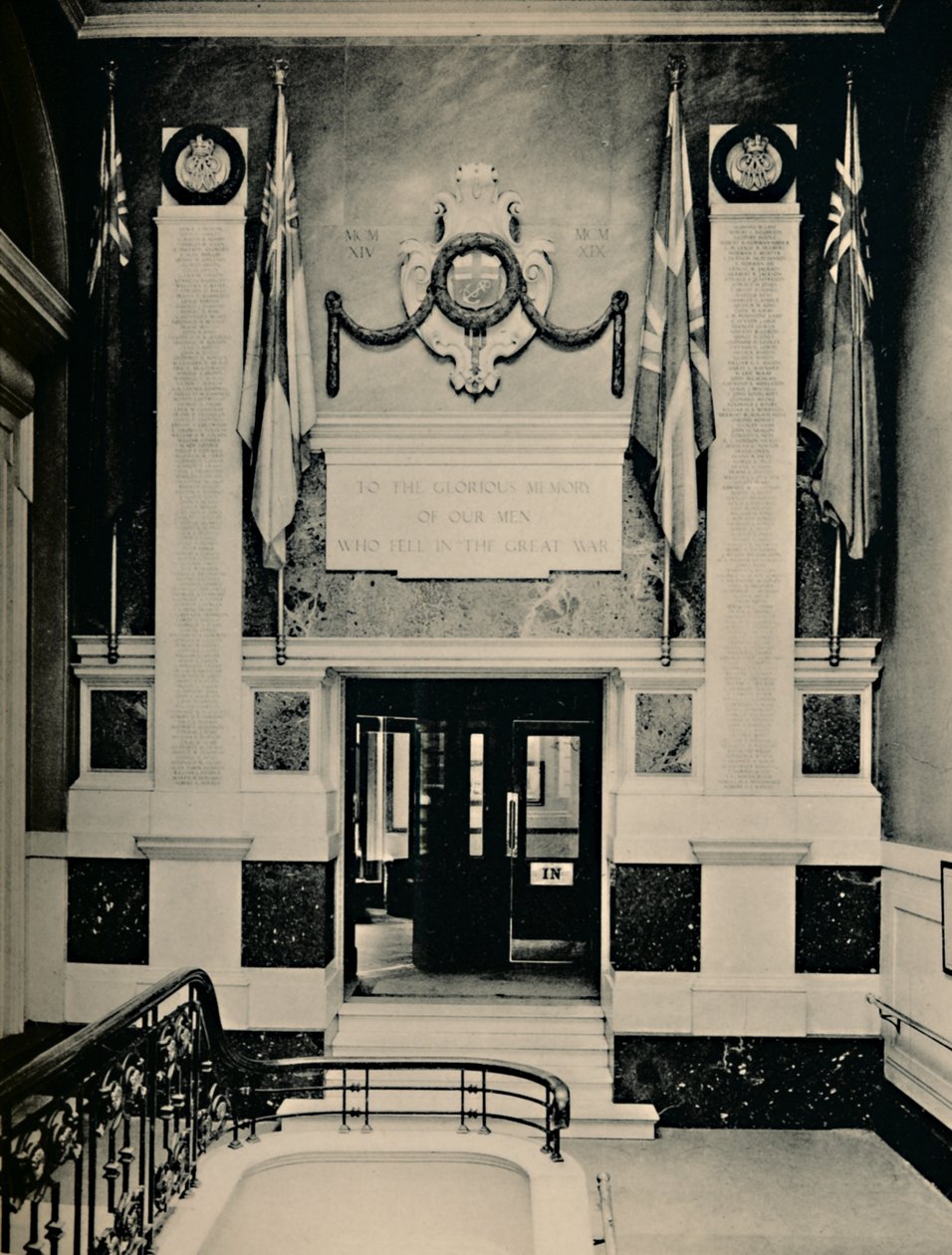 Lloyds Kriegsdenkmal, 1928 von Unbekannt