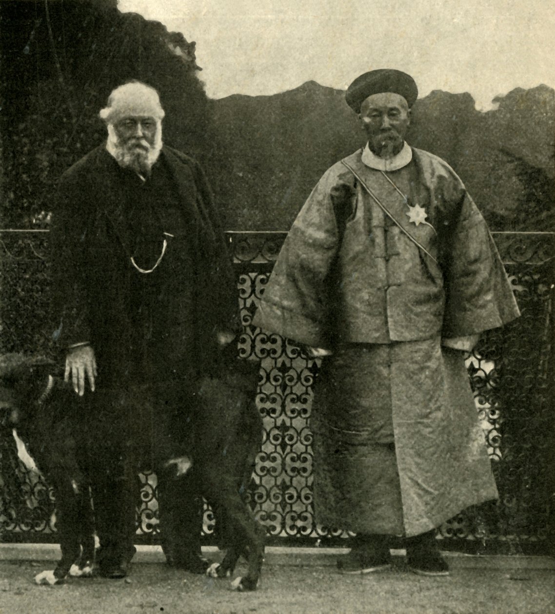 Lord Salisbury und Li Hung Chang, 1901 von Unbekannt