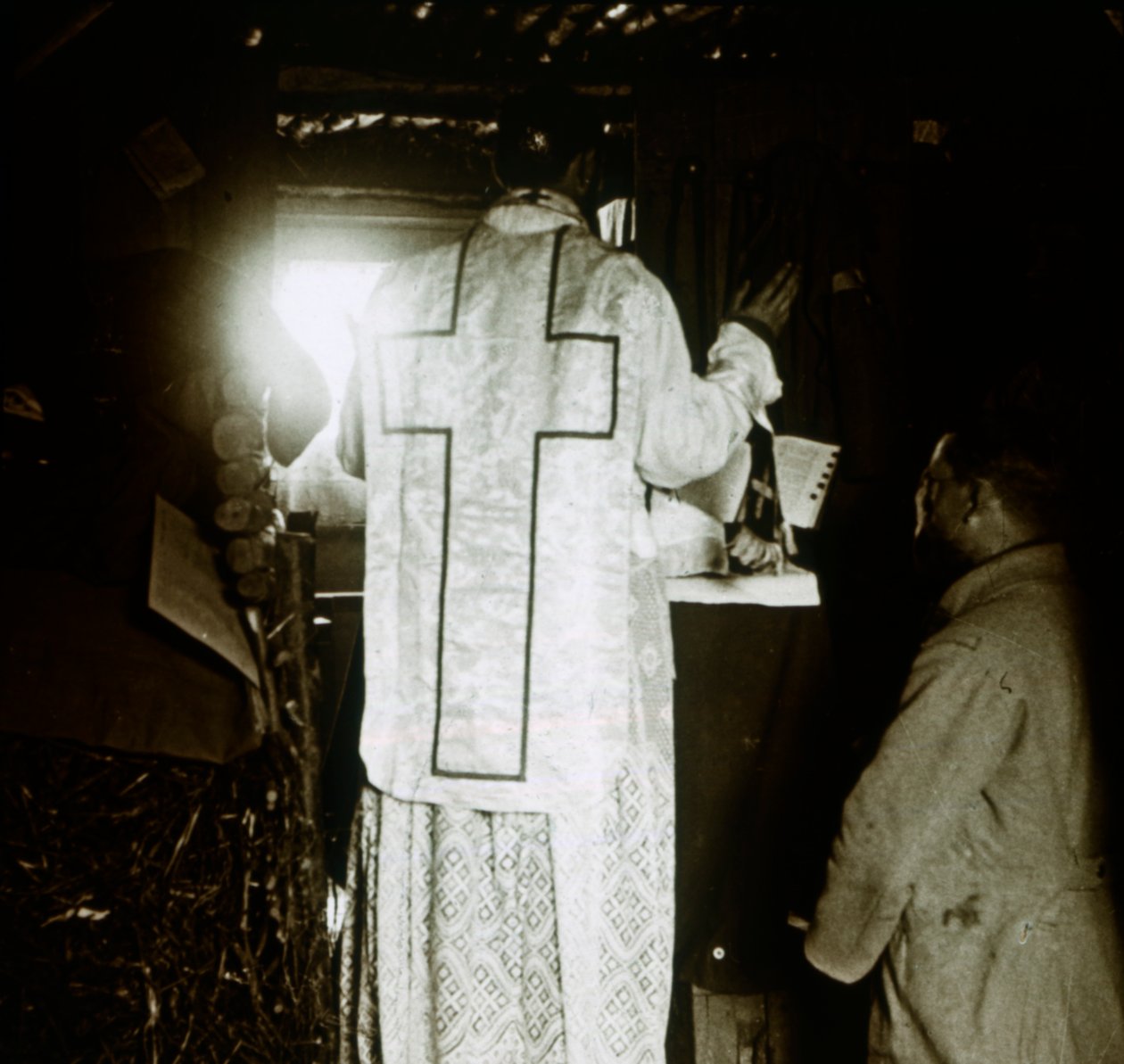 Messe in den Schützengräben, ca. 1914-1918 von Unbekannt