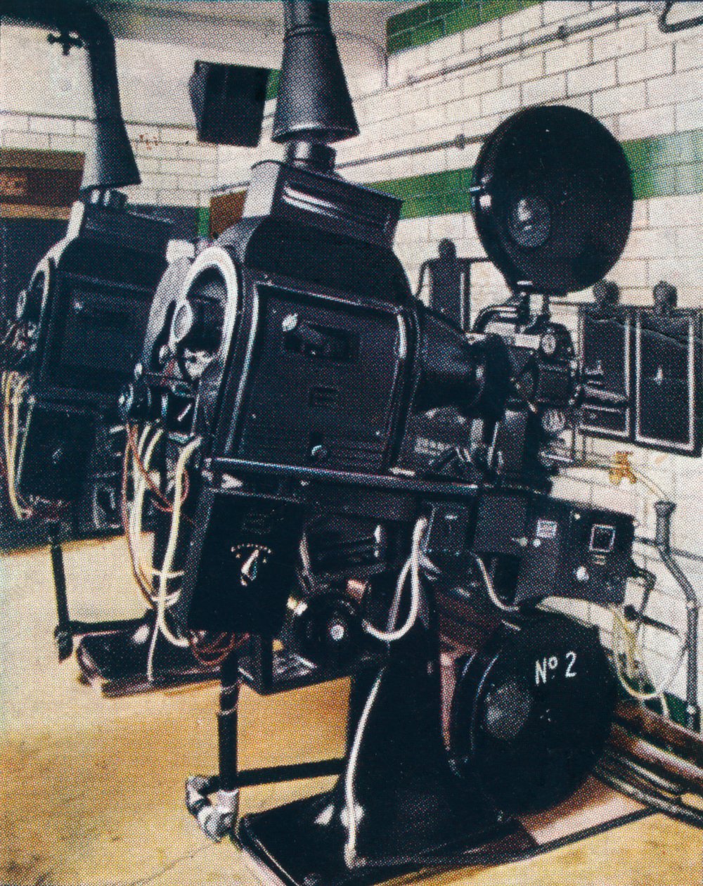 Moderner Kinobetriebsraum, 1938 von Unbekannt