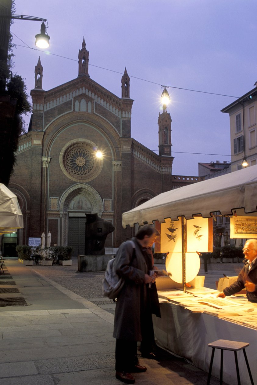 Piazza del Carmine bei Nacht, Mailand, Lombardei, Italien von Unbekannt
