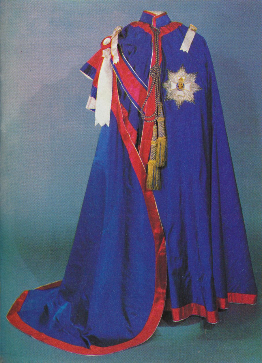 Roben des Royal Victorian Order, 1953 von Unbekannt