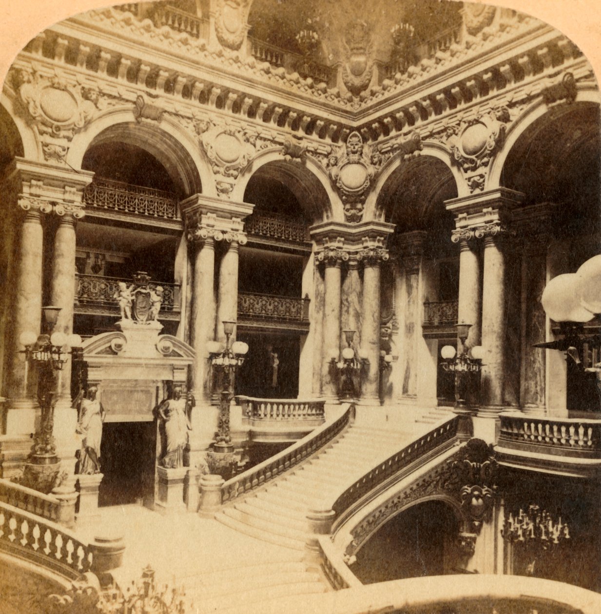 Treppe im Grand Opera House, Paris, Frankreich, ca. 1900 von Unbekannt