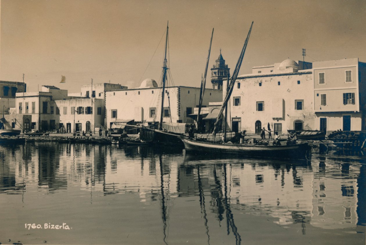 Der alte Hafen von Bizerta, Tunesien, 1936 von Unbekannt