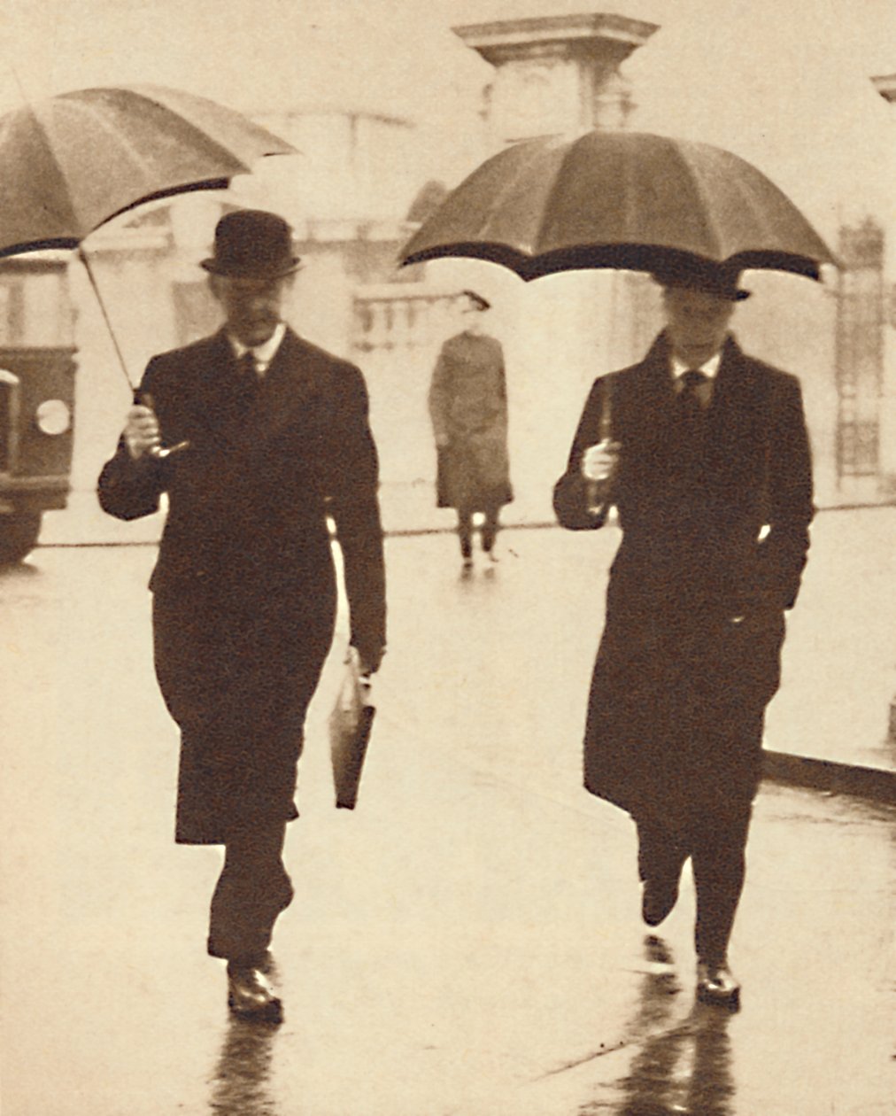 Im Regen spazieren, 1937 von Unbekannt