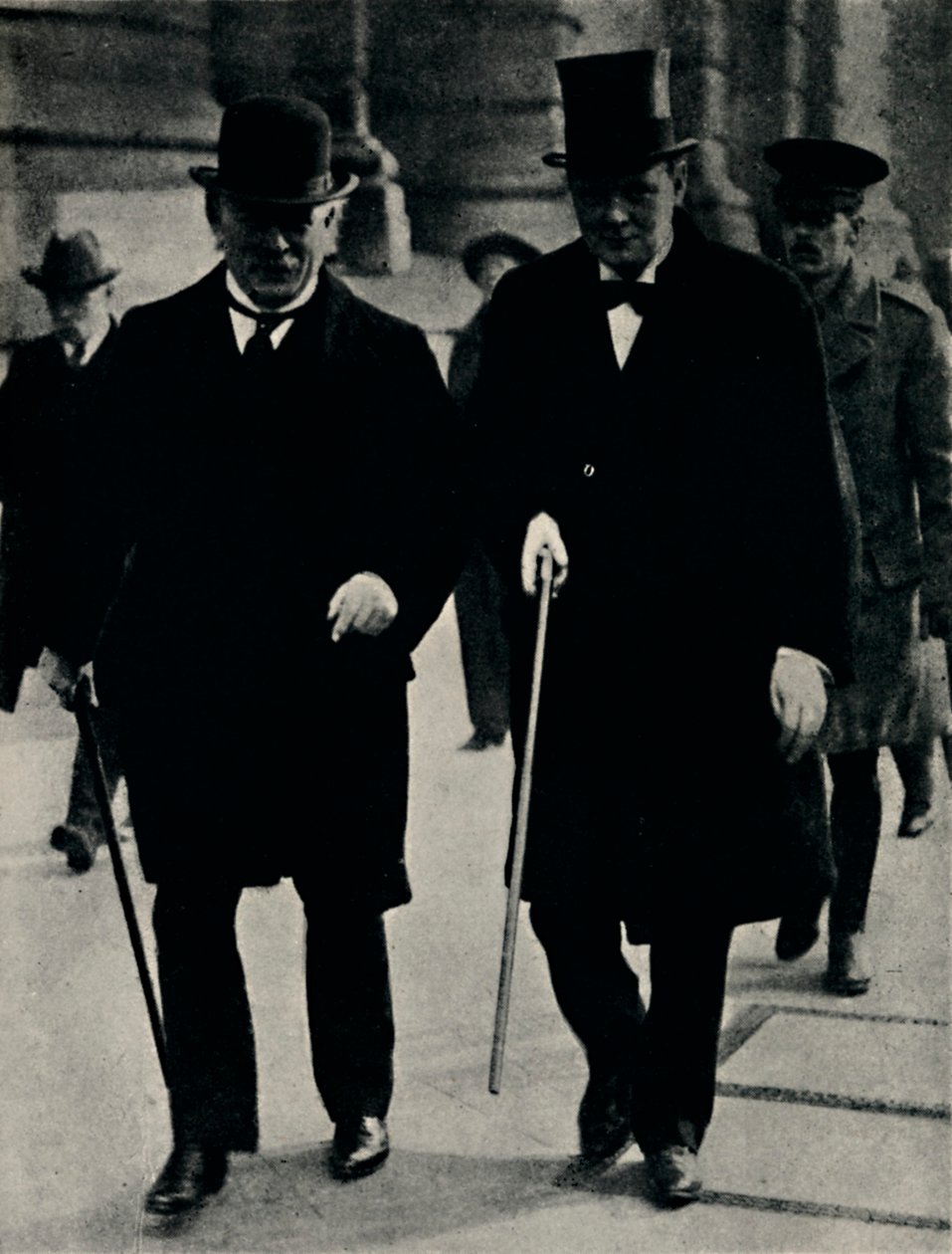 Mit David Lloyd George, 1917 von Unbekannt