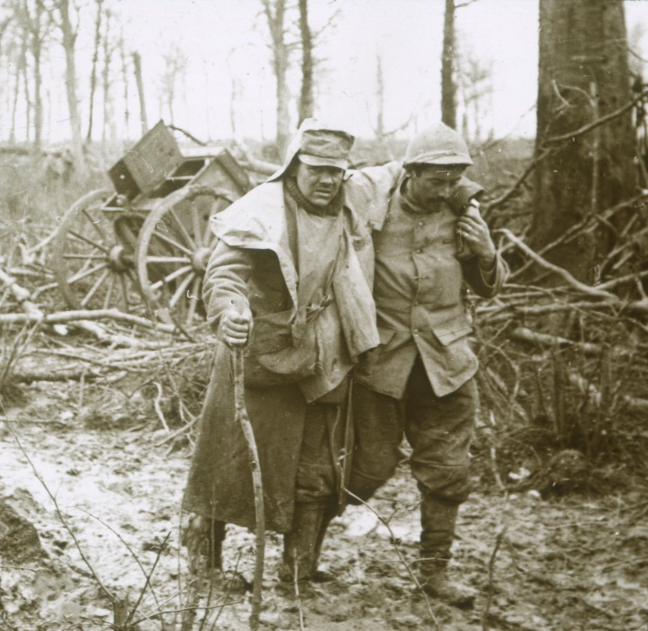Verwundeter Soldat, Verdun, Nordfrankreich von Unbekannt