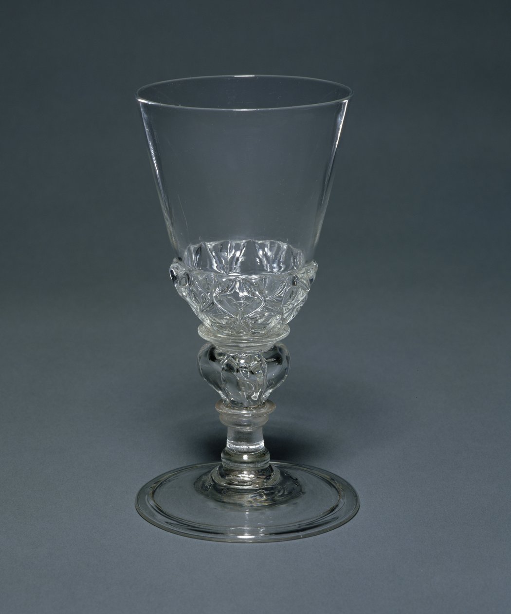 Bleiglasbecher: Facon de Venise, ca. 1680 von Unbekannt Unbekannt