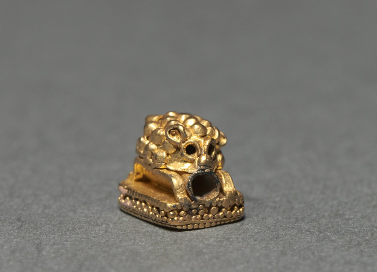 Igel-Schmuckelement, 400-200 v. Chr. von Unbekannt