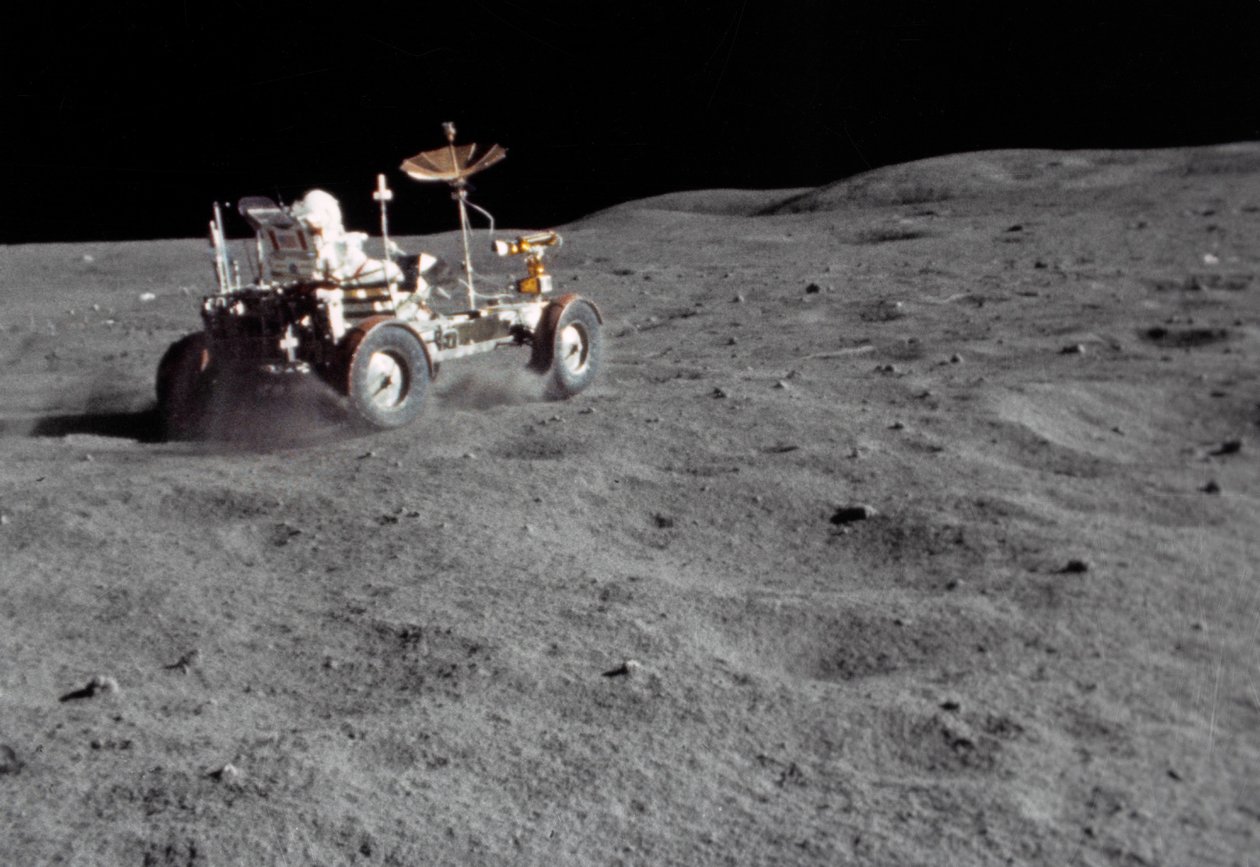 Lunar Grand Prix auf der Apollo 16 Mission von Unbekannt